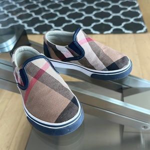 Kids Burberry shoes ❤️